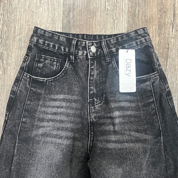 NWT Dazy Barrel Jeans - Picture 4 of 5